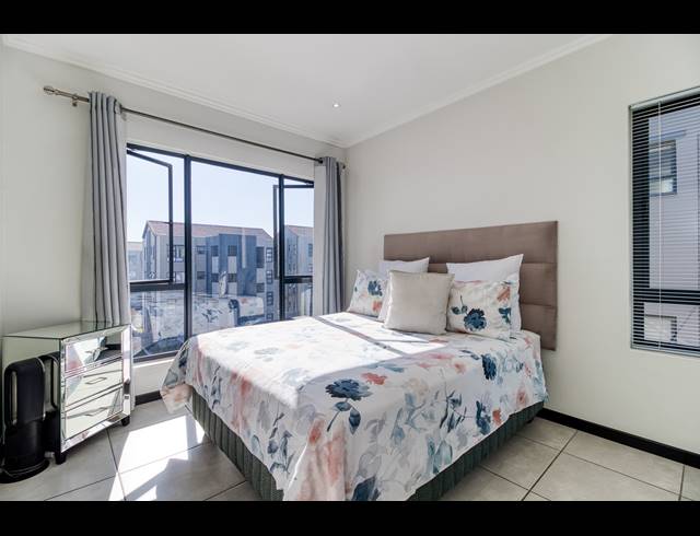 1 BEDROOM APARTMENT FOR SALE IN MAROELADAL